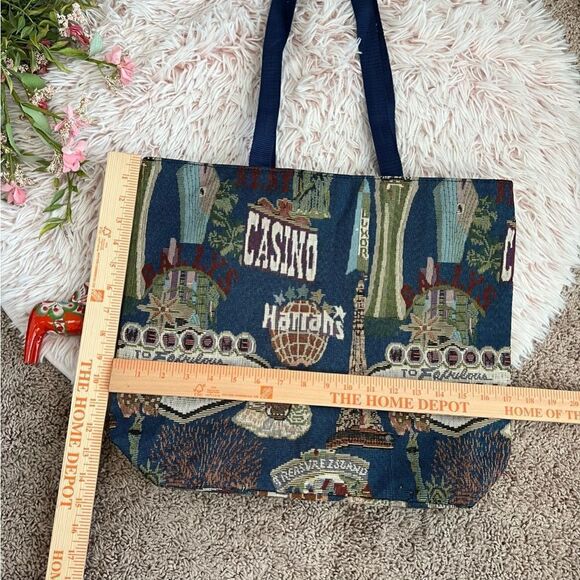 Vintage Style Las Vegas Casino Tapestry Colorful Lined Zip Closure Tote Bag - Picture 4 of 9